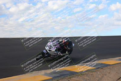 media/Sep-11-2022-SoCal Trackdays (Sun) [[81b7e951af]]/Bowl (820am)/